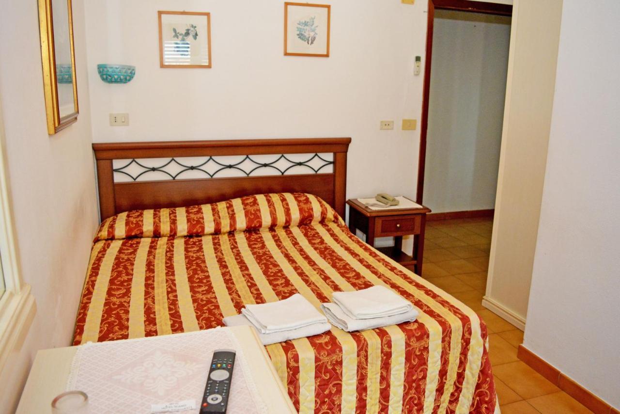 Scano Comfort Inn سانتا تيريزا غالّورا المظهر الخارجي الصورة
