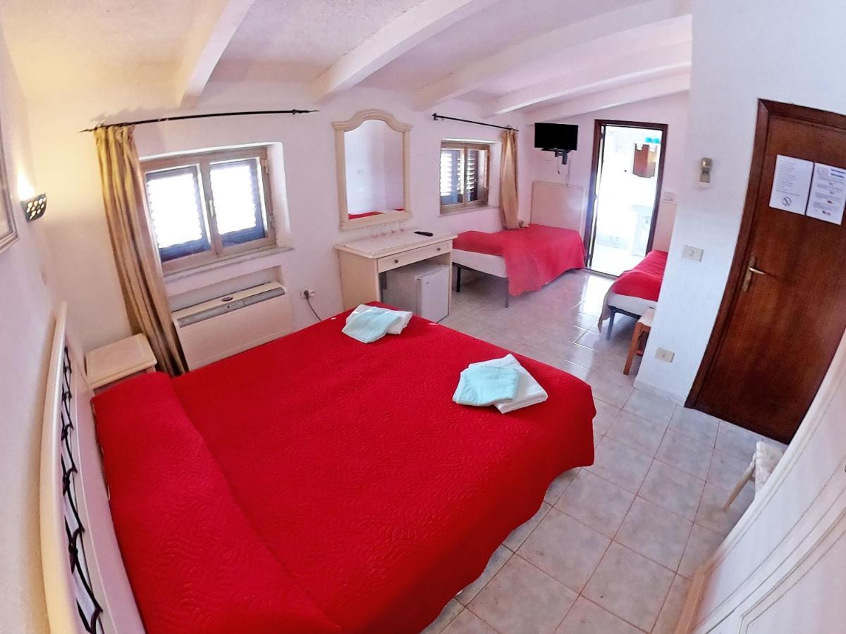Scano Comfort Inn سانتا تيريزا غالّورا المظهر الخارجي الصورة