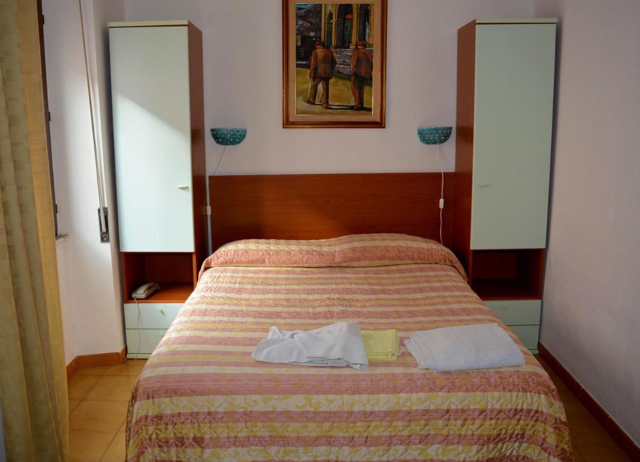 Scano Comfort Inn سانتا تيريزا غالّورا المظهر الخارجي الصورة