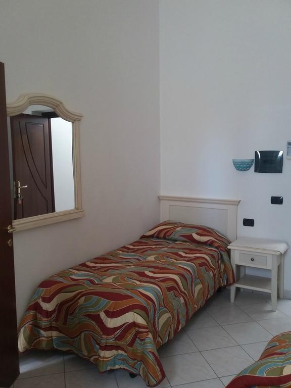Scano Comfort Inn سانتا تيريزا غالّورا المظهر الخارجي الصورة