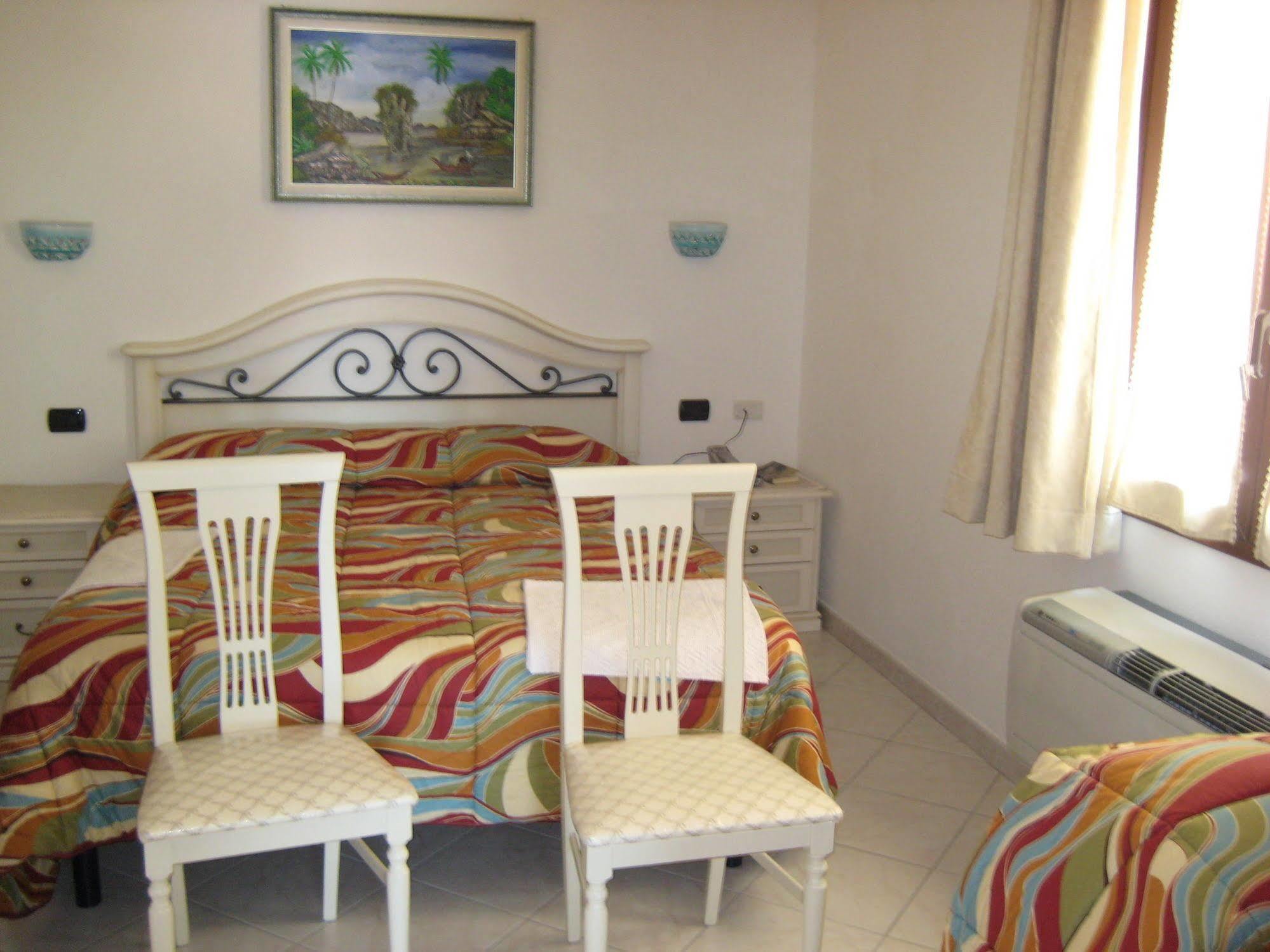 Scano Comfort Inn سانتا تيريزا غالّورا المظهر الخارجي الصورة